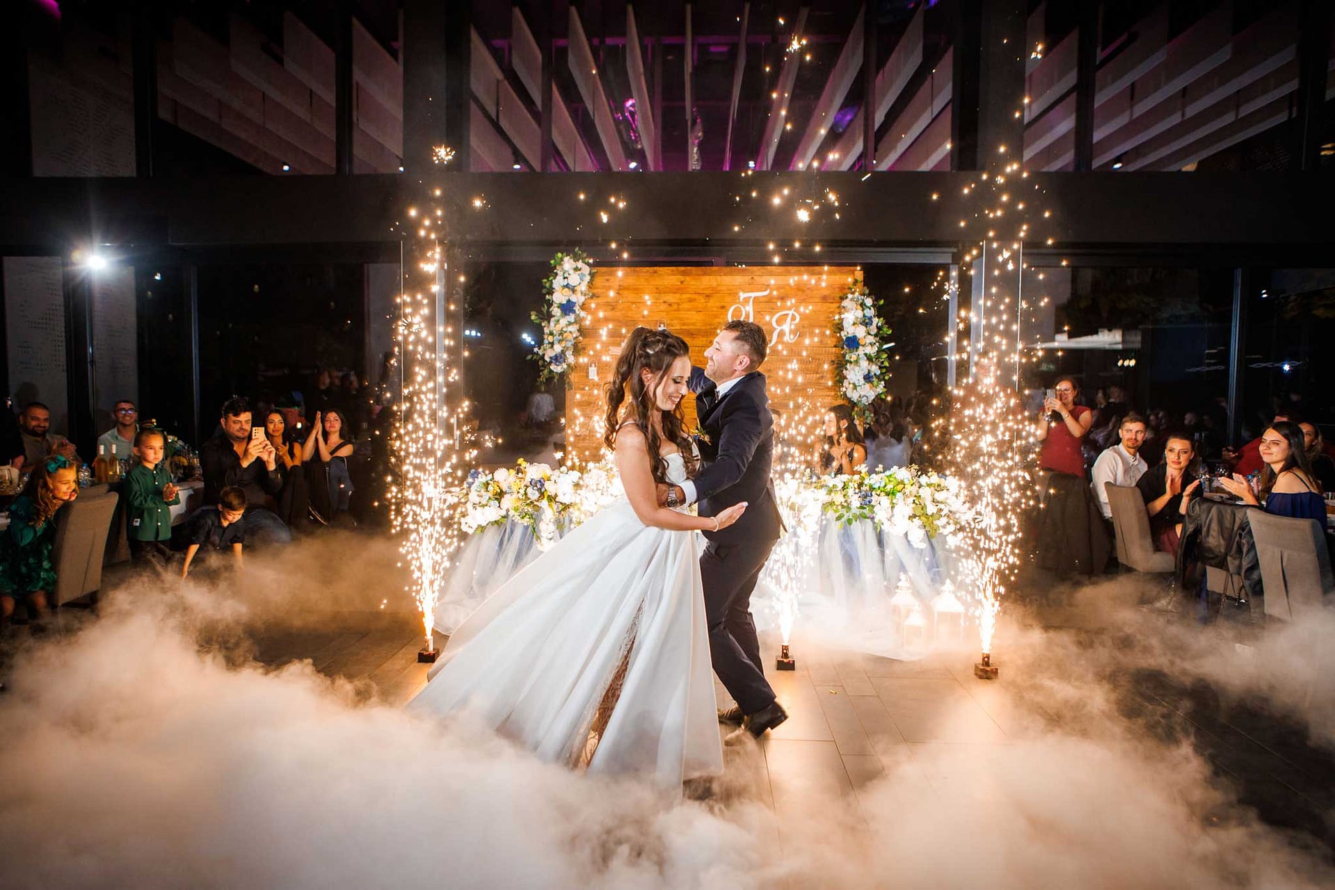 Сватбен фотограф Варна