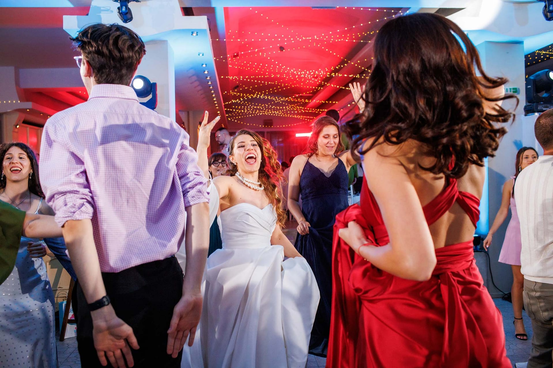 Сватбен фотограф Варна