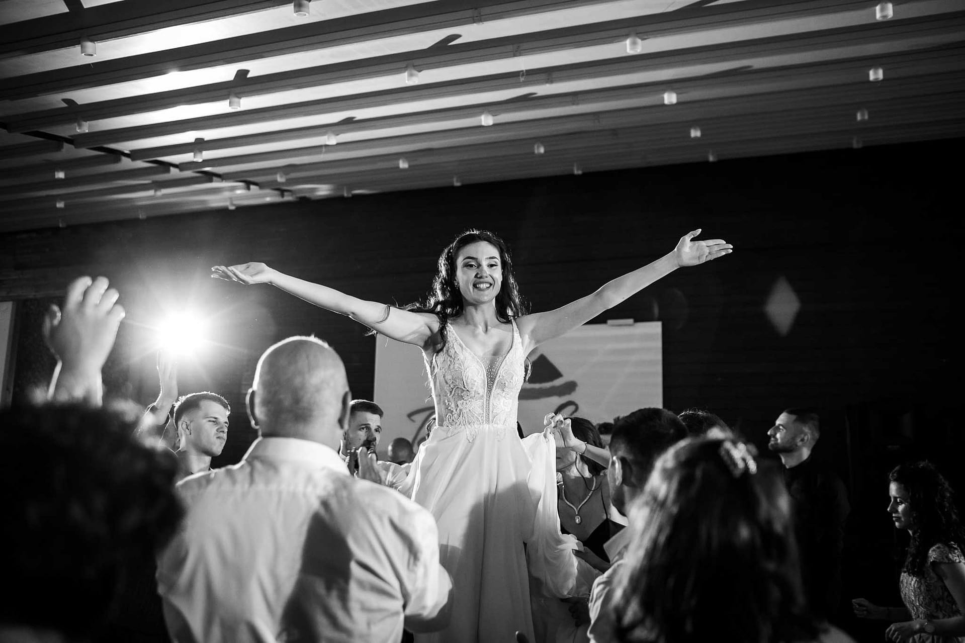 Сватбен фотограф Варна